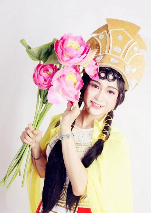 Choáng với tài giả gái của người đẹp gây xôn xao got talent - 2