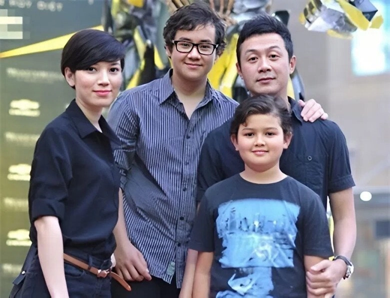 Cô gái lai pháp đi thi hoa hậu rồi cưới luôn nam mc vtv đình đám hơn 14 tuổi nhan sắc hiện tại gây ngỡ ngàng - 11