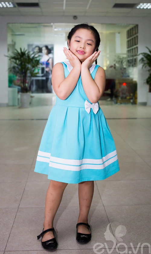 Con gái thúy hằng thúy hạnh tự tin trên sàn catwalk - 4