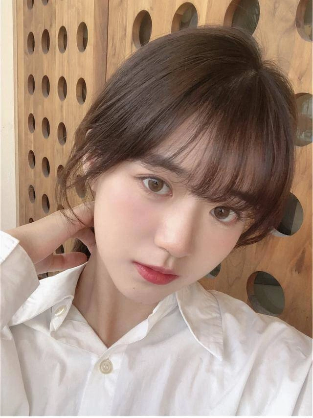 Cùng kiểu mặt sao người khác cắt mái thì trẻ còn bạn lại già cứ dựa vào điểm này sẽ tôn ngũ quan hài hòa - 9