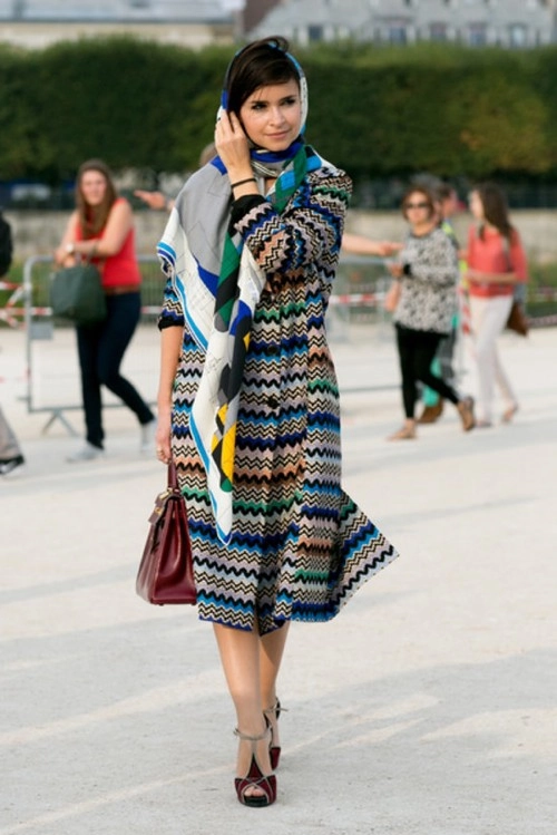 Diện khăn thu đông chuẩn như các fashionista - 17