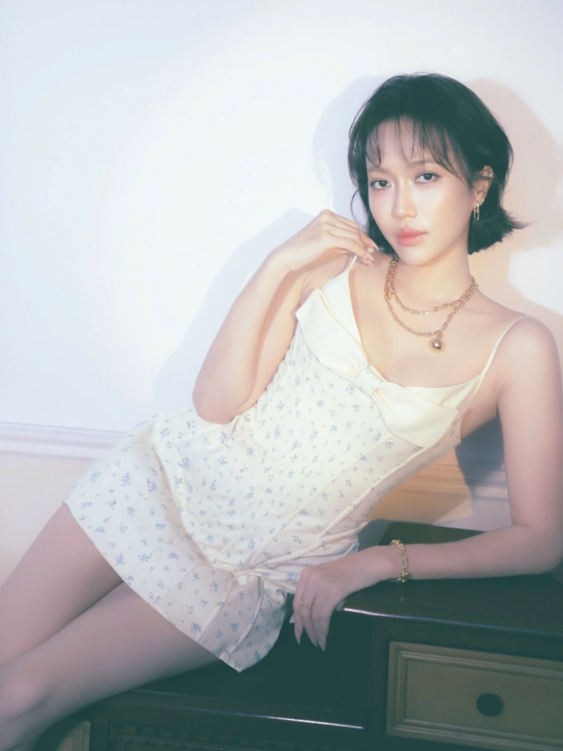 Diệu nhi khiến netizen đứng hình vì diện mạo táo bạo khó nhận ra - 7