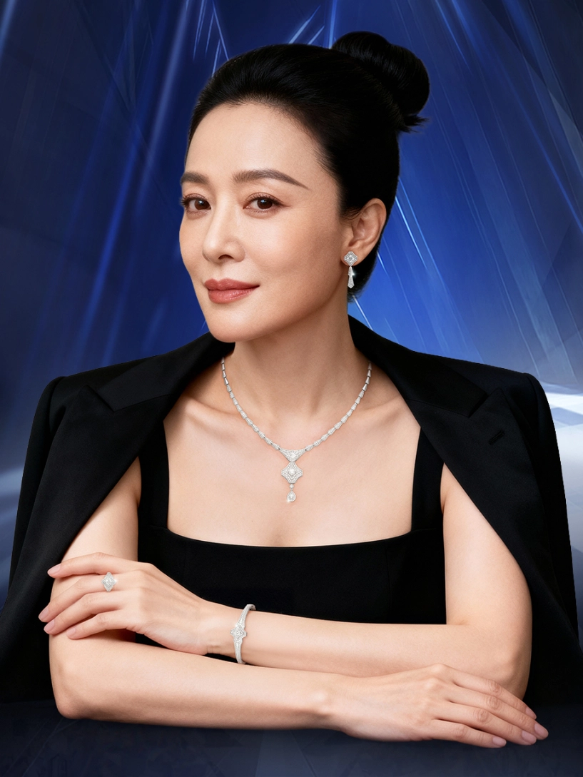 Dress-up mùa lễ hội tỏa sáng cùng trang sức kim cương - 1