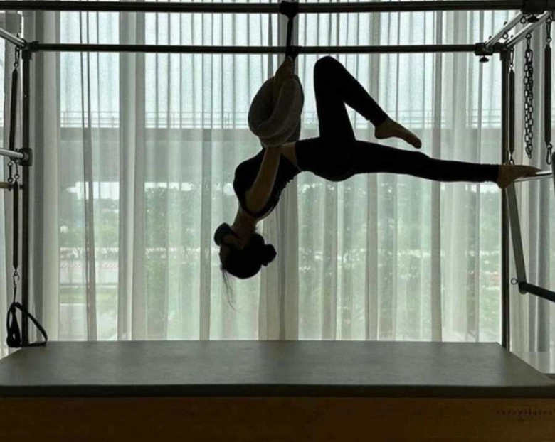 Gái xinh hà nội từng lọt top tìm kiếm google lộ ảnh hẹn hò ở pháp 16 tuổi bị chê chín ép nay thay đổi khó tin - 17