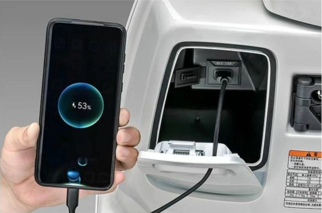 Gạt giò vision - tân binh lumi 125 gây sốc với giá bán ngang ngửa nhưng có abs bosch và tcs hitachi - 11