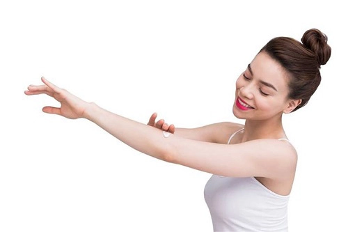 Hà hồ kể chuyện lần đầu đi tắm trắng - 2