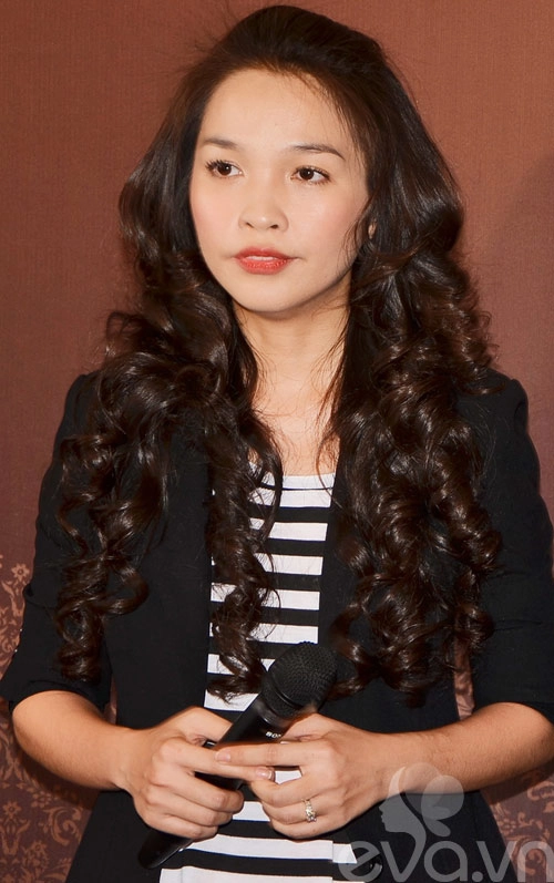 Hiền thục xinh ngọt ngào trong the voice nhí - 11