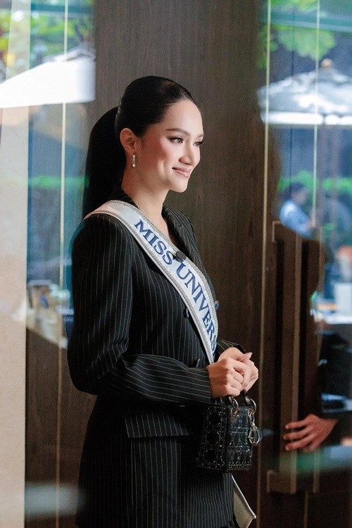 Hình ảnh hương giang ở miss universe 2025 gây chú ý - 11