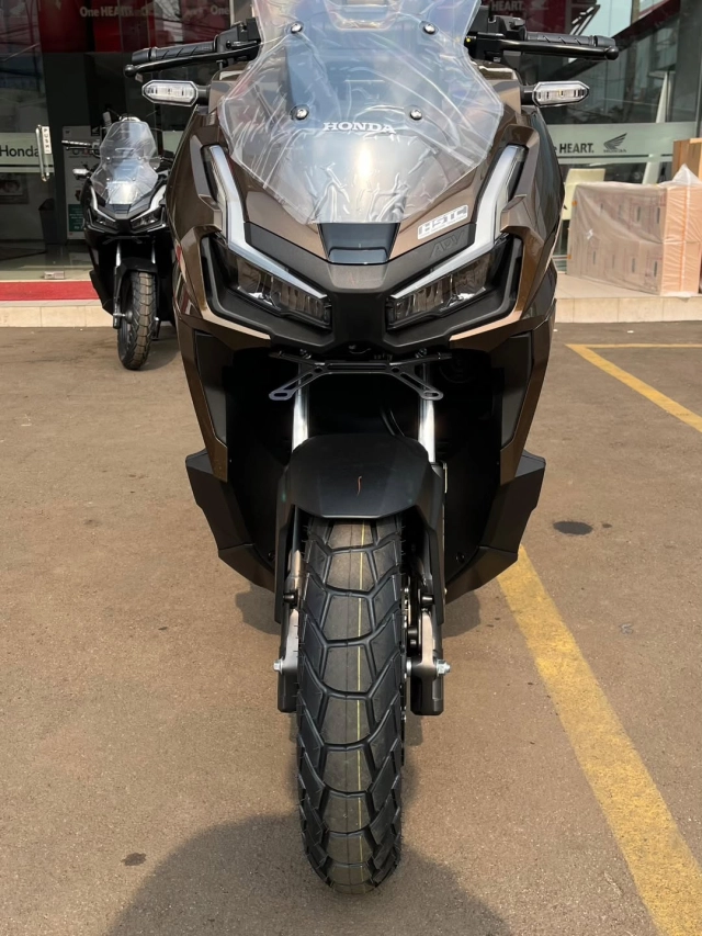 Hình ảnh thực tế của honda adv160 2026 hoàn toàn mới vừa về đến đại lý - đẹp hơn mong đợi - 5
