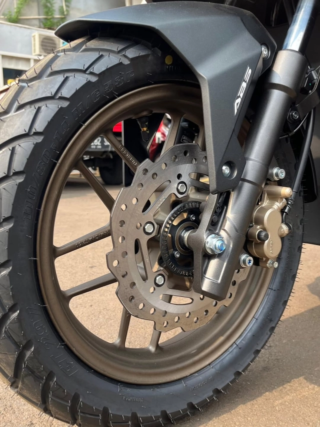 Hình ảnh thực tế của honda adv160 2026 hoàn toàn mới vừa về đến đại lý - đẹp hơn mong đợi - 7