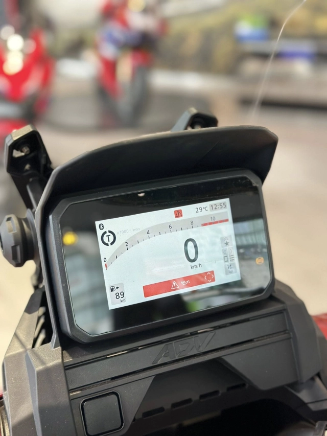 Hình ảnh thực tế của honda adv350 vừa về các đại lý trong nước - sớm hơn một tuần so với công bố - 4