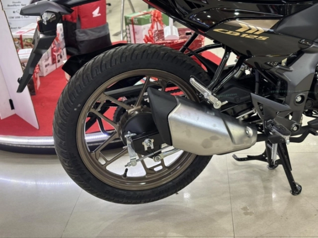 Hình ảnh thực tế của honda cb125 hornet hoàn toàn mới - hoàn hảo với màn hình màu tft - 7