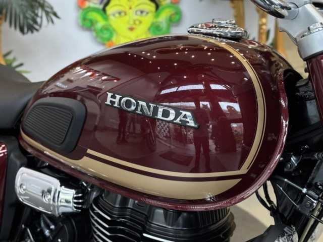 Hình ảnh thực tế của honda cb350c special edition tại đại lý - cái chất cổ điển ae cần đây rồi - 4