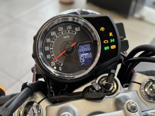 Hình ảnh thực tế của honda cb350c special edition tại đại lý - cái chất cổ điển ae cần đây rồi - 7