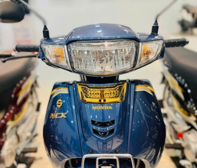 Hình ảnh thực tế của honda dream 2026 tại đại lý với 3 màu mới khẳng định đẳng cấp huyền thoại - 5