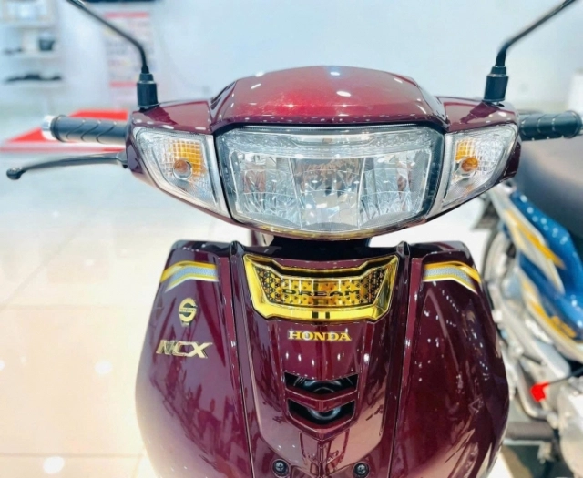 Hình ảnh thực tế của honda dream 2026 tại đại lý với 3 màu mới khẳng định đẳng cấp huyền thoại - 7