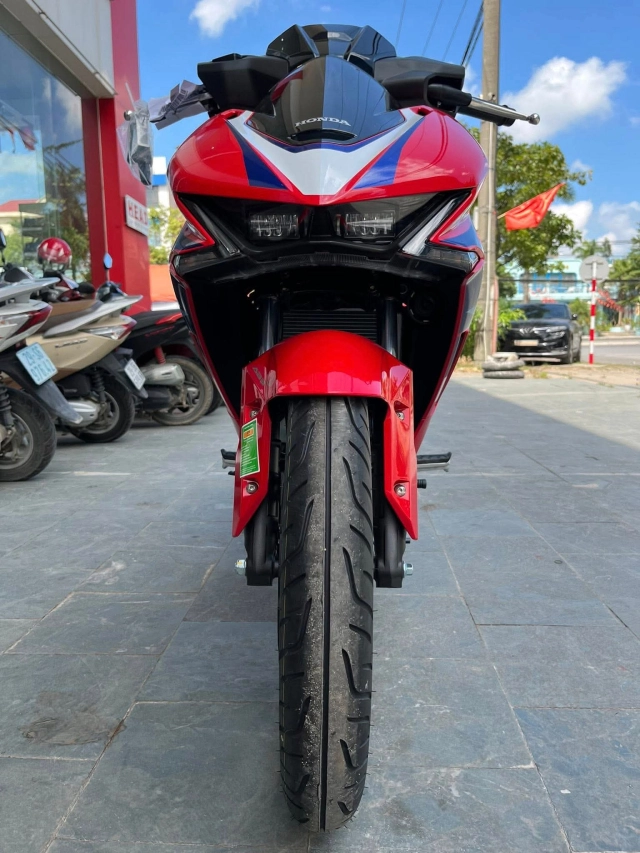 Hình ảnh thực tế của honda winner r tại đại lý - về sớm hơn cả công bố - 4