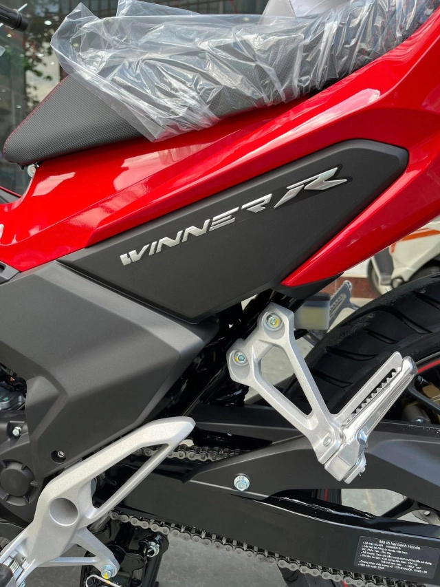 Hình ảnh thực tế của honda winner r tại đại lý - về sớm hơn cả công bố - 10