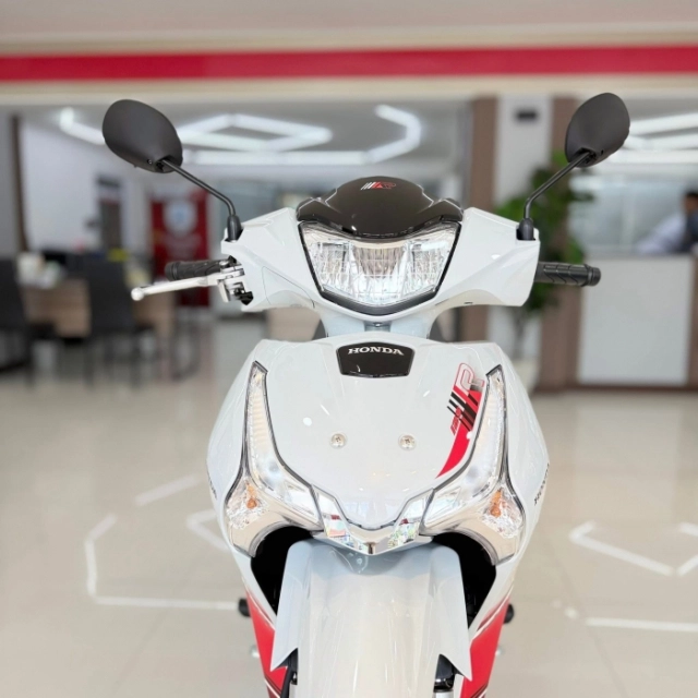 Hình ảnh thực tế của wave 125 r special edition tại đại lý nước bạn - đang trên đường về việt nam - 1