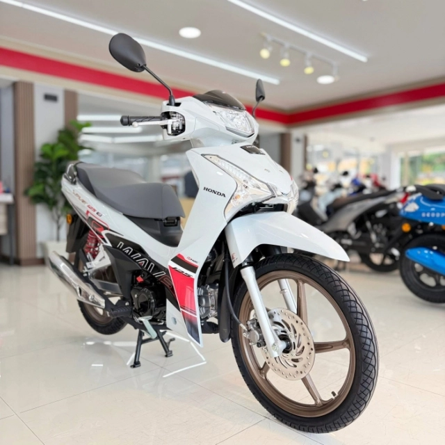 Hình ảnh thực tế của wave 125 r special edition tại đại lý nước bạn - đang trên đường về việt nam - 3