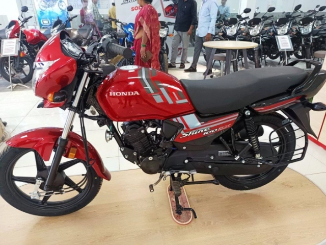 Hình ảnh thực tế xe côn tay honda shine 100 dx 2026 vừa về đại lý với giá bán chỉ 19 triệu đồng - 4