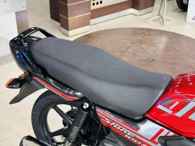 Hình ảnh thực tế xe côn tay honda shine 100 dx 2026 vừa về đại lý với giá bán chỉ 19 triệu đồng - 8