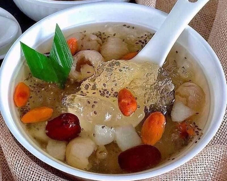 Hoa hậu đỗ thị hà da căng bóng đẹp khó tin nhờ chăm uống loại nước thần thành phần còn chứa cả tổ yến của người nghèo - 4