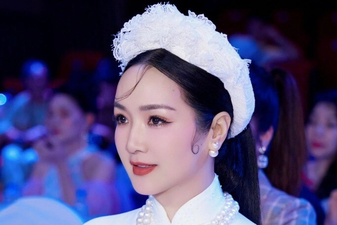 Hoa hậu việt là tình cũ của tỷ phú u85 13 năm không ăn cơm để giữ dáng sắc vóc tuổi 36 khiến nhiều người không tin - 2