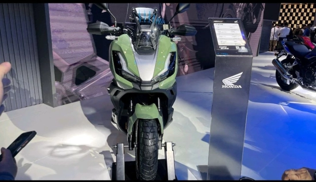 Honda adv350 trình làng phiên bản màu xanh bơ mới giống winner r vừa ra mắt ở nước ta - 4