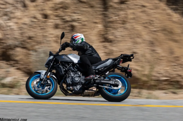 Honda cb750 hornet 2025 vs suzuki gsx-8s vs yamaha mt-07 anh em chọn xe nào - 3