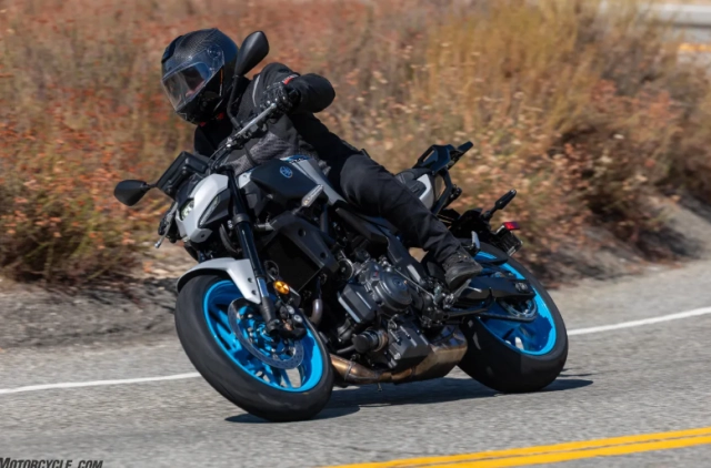 Honda cb750 hornet 2025 vs suzuki gsx-8s vs yamaha mt-07 anh em chọn xe nào - 7