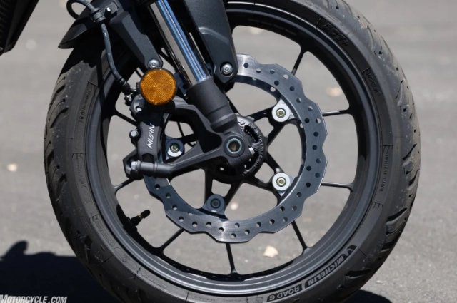 Honda cb750 hornet 2025 vs suzuki gsx-8s vs yamaha mt-07 anh em chọn xe nào - 14