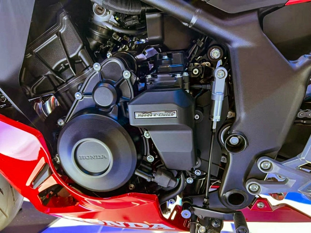 Honda cbr500r four 2026 giấc mơ 4 xy-lanh ở phân khúc tầm trung đã thành sự thật - 12