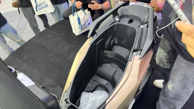 Honda ns150xc mẫu xe ga adv có thiết kế hoàn toàn mới phuộc kyb phanh abs và cả màn hình tft - 14