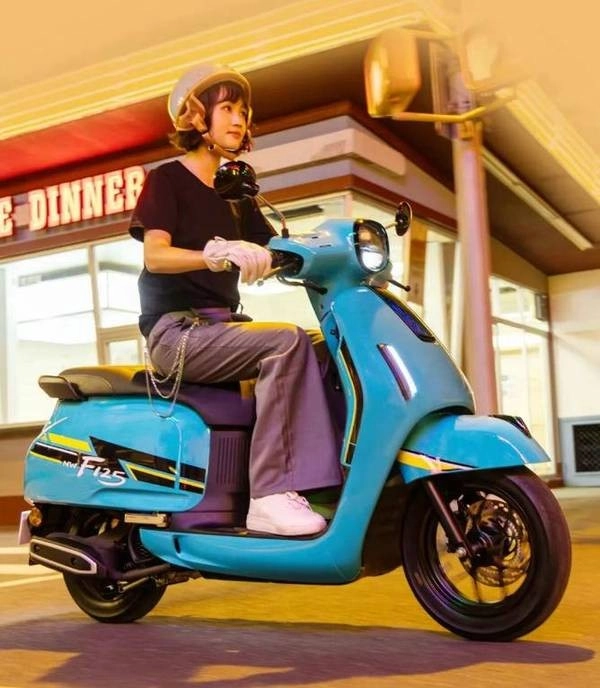 Honda nwf125 gulf blue - làn gió biển xanh thổi bừng sức sống cho dòng tay ga phổ thông - 3