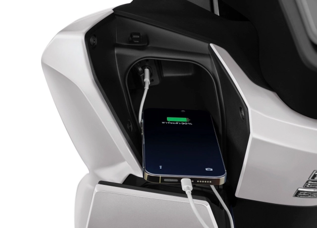 Honda pcx 160 2026 trình làng được bổ sung thêm 2 màu mới với sắc cam trẻ trung giá không đổi - 9