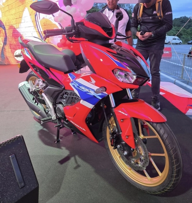 Honda ra mắt rs-x winner tricolor phiên bản giới hạn cực đẹp - được bổ sung nhiều trang bị thú vị - 3