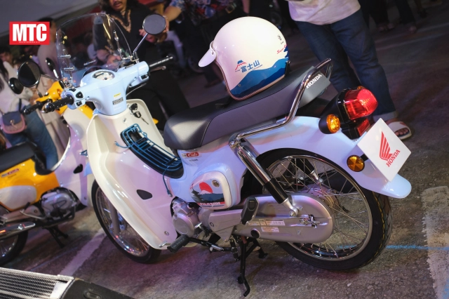 Honda ra mắt super cub fujisan limited edition với số lượng giới hạn chỉ 500 chiếc - 5