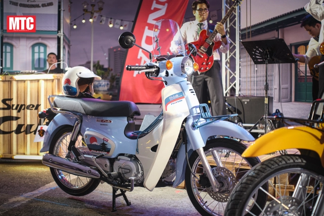Honda ra mắt super cub fujisan limited edition với số lượng giới hạn chỉ 500 chiếc - 18