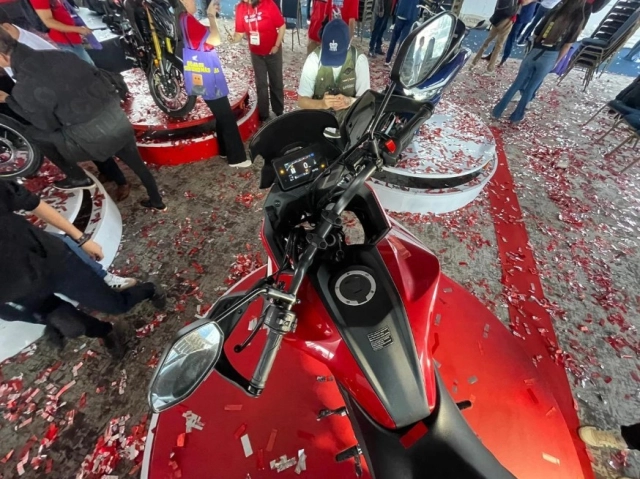 Honda tái sinh huyền thoại nx190 với diện mạo 20 có abs đôi màn hình tft giá chỉ 79 triệu đồng - 7