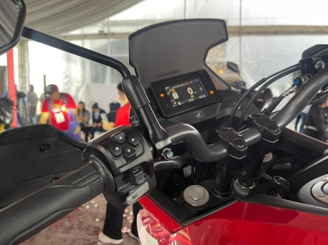 Honda tái sinh huyền thoại nx190 với diện mạo 20 có abs đôi màn hình tft giá chỉ 79 triệu đồng - 8