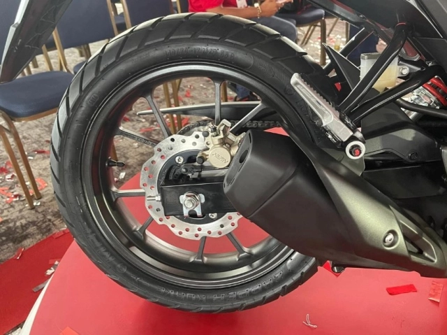 Honda tái sinh huyền thoại nx190 với diện mạo 20 có abs đôi màn hình tft giá chỉ 79 triệu đồng - 10