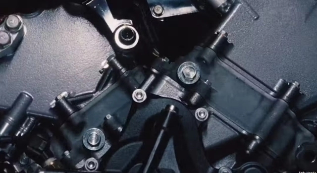 Honda v3r đã sẵn sàng trình làng tại sự kiện eicma 2025 - 4