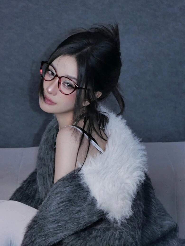 hotgirl trà sữa bản việt trong sáng một thời nay giao diện quyến rũ khác lạ khiến cư dân mạng không thể rời mắt - 3