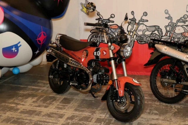 Khám phá honda dax 125 phiên bản shigeru matsuzaki nhằm tôn vinh ca sĩ và diễn viên người nhật - 3