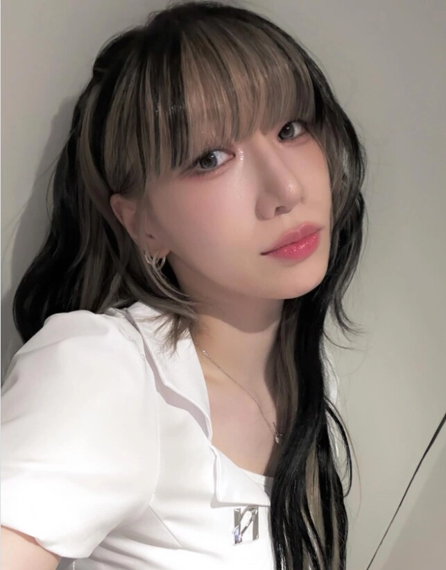 Không chỉ nịnh da và hack tuổi đây là màu tóc nhuộm sẽ hot nhất năm 2026 vẫn đẹp ngay cả khi phai màu - 7