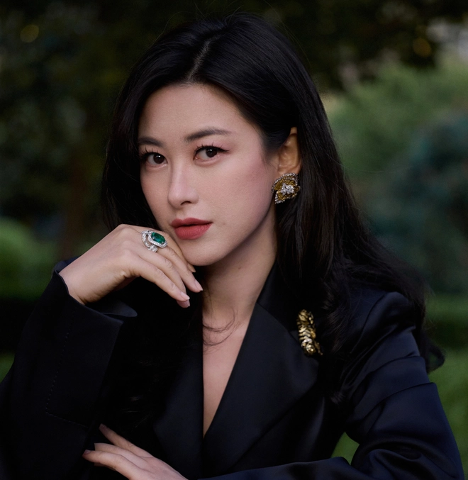 Không nhịn ăn hay tập bụng vẫn giảm 25kg 3 cách dễ bất ngờ giúp mỹ nhân lọt top đẹp nhất thế giới về dáng đỉnh - 1