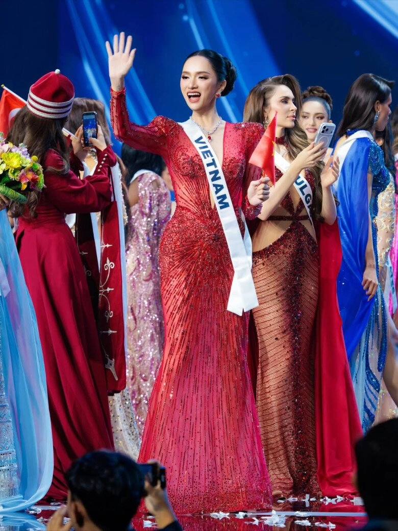kiếp nạn của hương giang sau khi trắng tay tại miss universe 2025 - 5