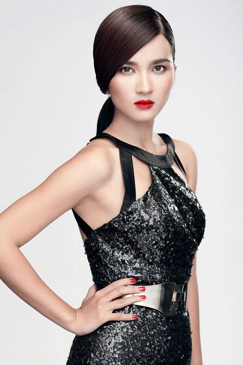 Kim tuyến lột xác với váy made in viet nam - 2