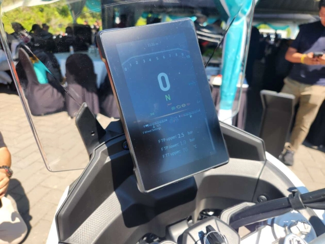 Kove 800x gt làn gió mới cho anh em đam mê adventure touring tại malaysia - 9